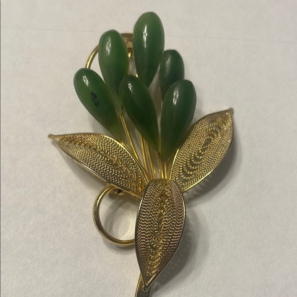 Vintage Jade Filigree Brooch early 1940s